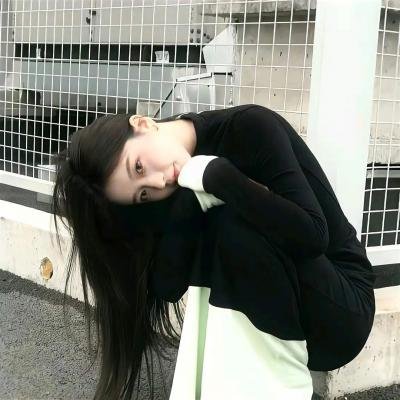 波丽士很忙